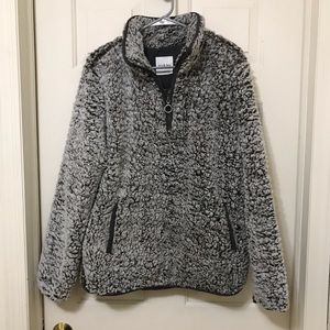 Ivy & Leo grey fleece pullover.